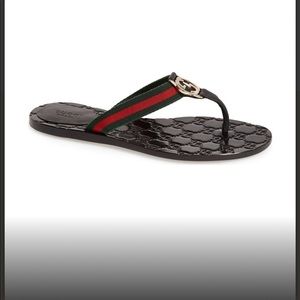 Beautiful Gucci sandals logo bottom
